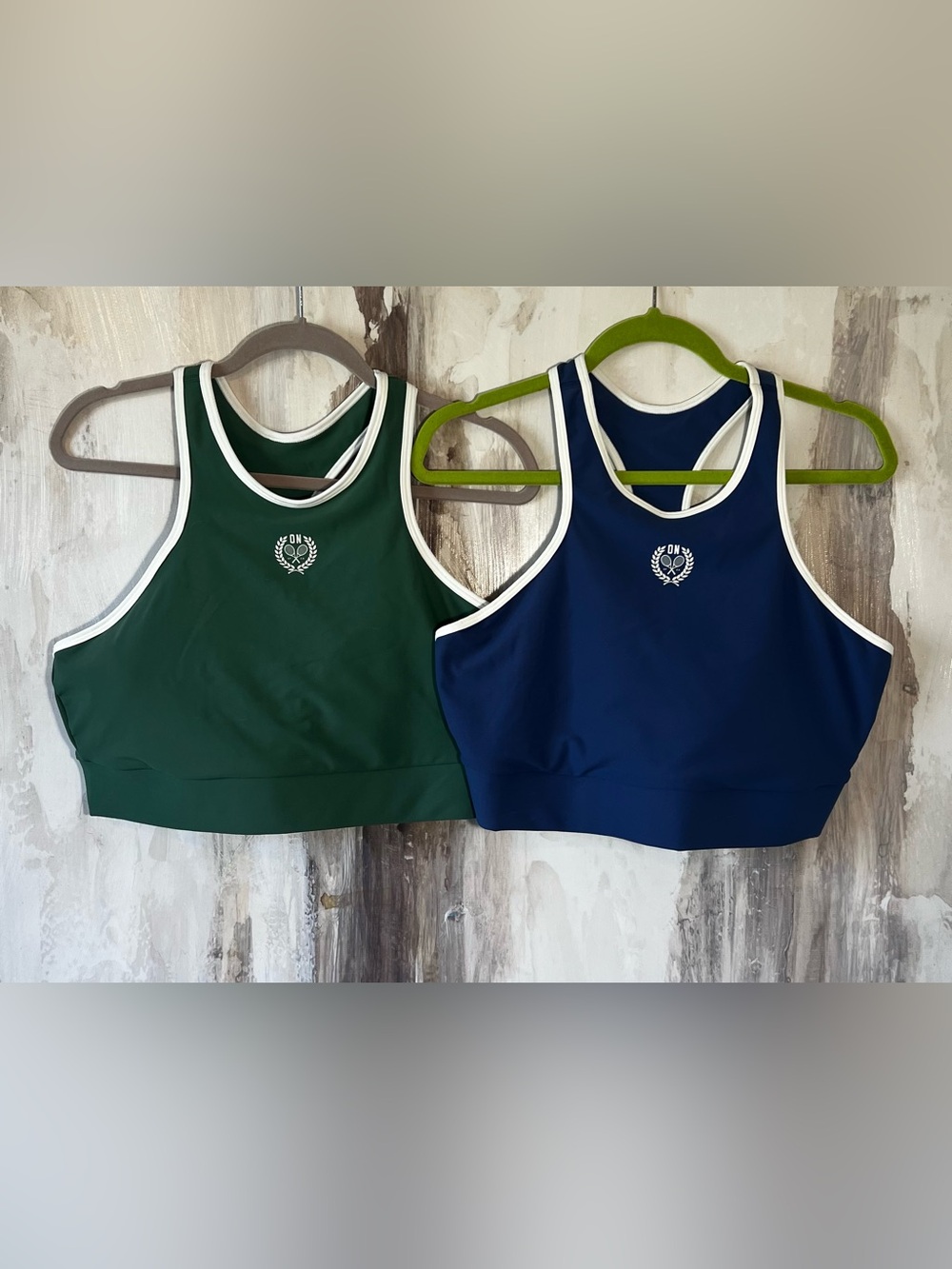 Set of 2 Old Navy Women’s Racerback Cropped Sports Bras size XL
